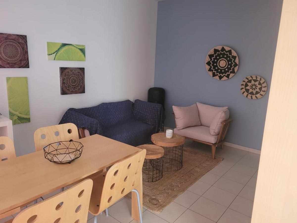 One Bedroom Apartment With Pool Плакиас Экстерьер фото